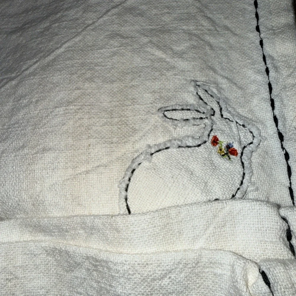 Bunny Tales Bunny Rabbit Embroidered  Cloth Napkins Set Of 11 Cream Striped